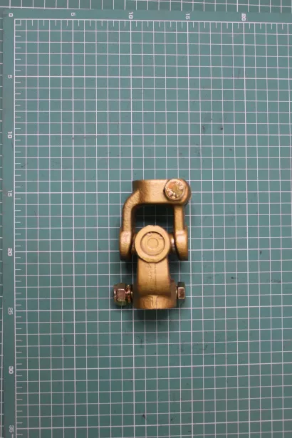 Крестовина карданного вала рулевого управления (с фланцами) HOWO для грузовиков *