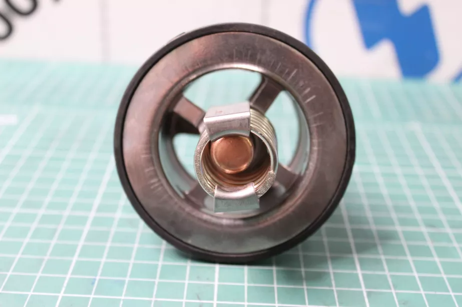 Термостат 82°С AUTOMAX, ISM11, (AM1225,3335550,4973373,2882757,4318197,4952204) для грузовиков *