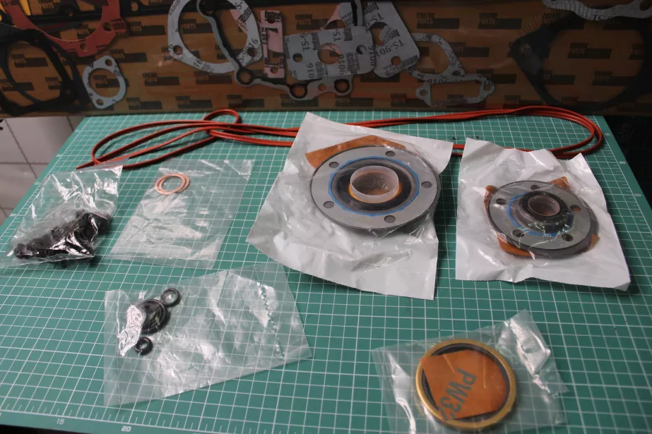 Ремкомплект двигателя (нижний) CUMMINS, ISM11 для грузовиков *