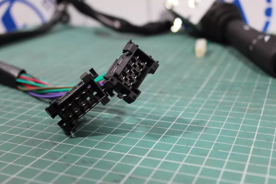 Переключатель подрулевой (L) SHAANXI, X3000 для грузовиков *