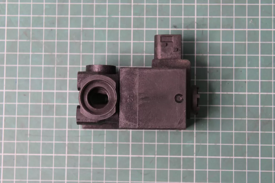 Клапан электромагнитный соленоид SHAANXI, X6000 для грузовиков *