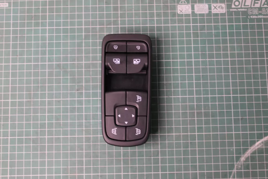 Блок клавиш двери (L) SHAANXI, X6000. для грузовиков *