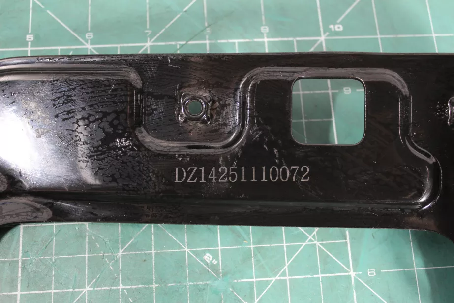 Кронштейн замка капота (R) SHAANXI, X3000 для грузовиков *