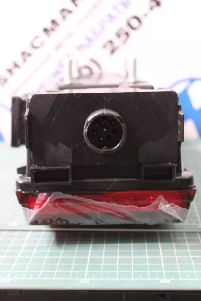 Фонарь задний (R) SHAANXI, X6000. для грузовиков *