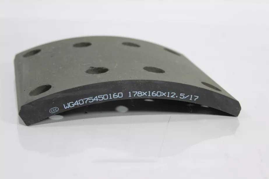 Накладка тормозная (Front, 8 отверстий) SITRAK, T5G для грузовиков *