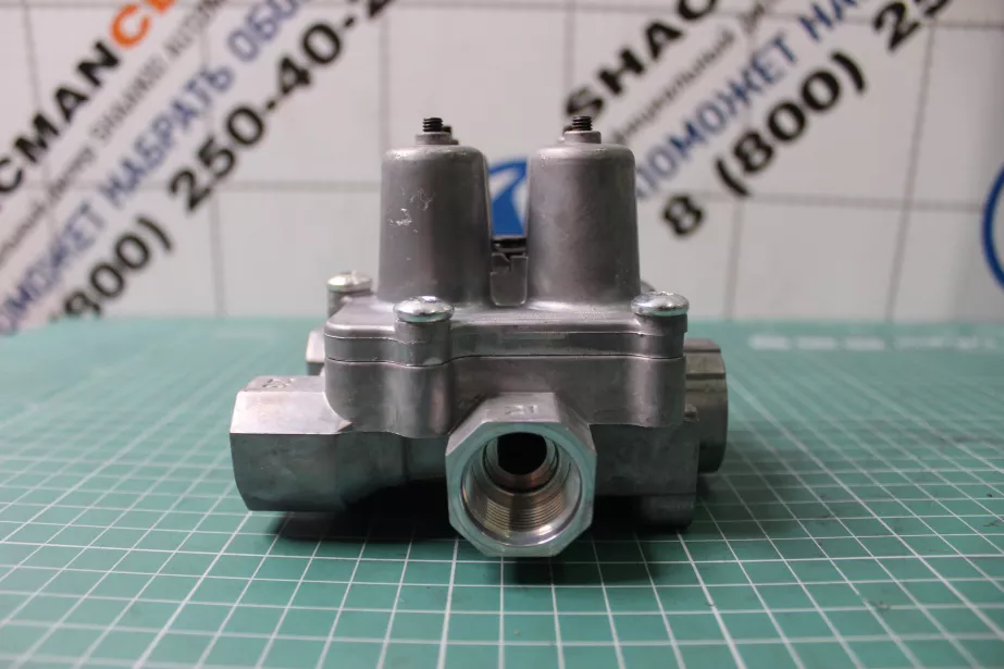 Клапан защитный тормозной системы ( 4-х контурный) HOWO, A7 для грузовиков *