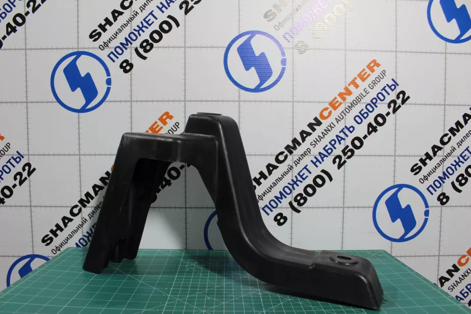 Кронштейн обтекателя кабины (R, средний) SHAANXI, X5000 для грузовиков *