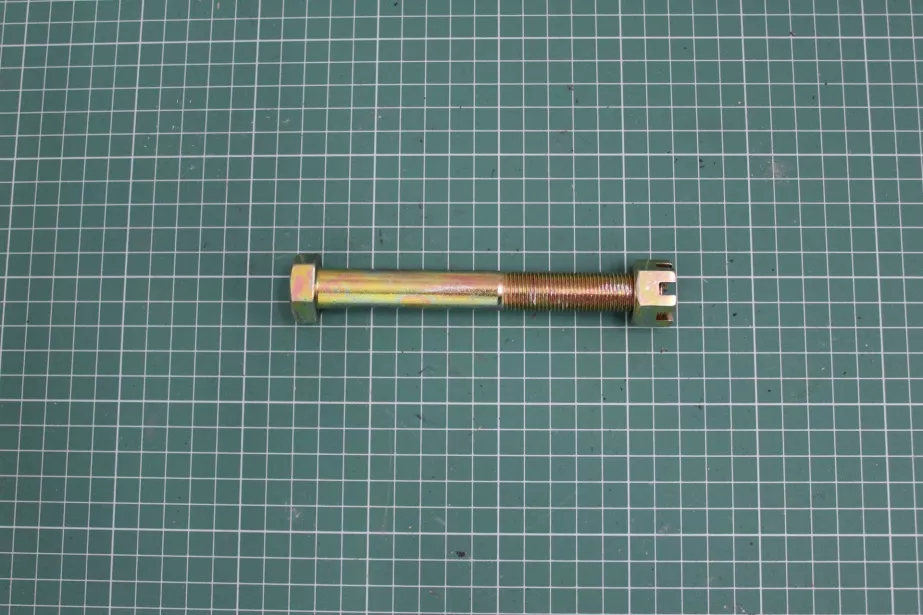 Болт амортизатора подвески D16, L130, (Верхний) HOWO для грузовиков *