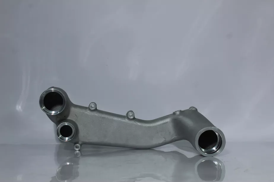 Колено трубы охлаждающей жидкости SITRAK, C7H, C7H MAX. для грузовиков *