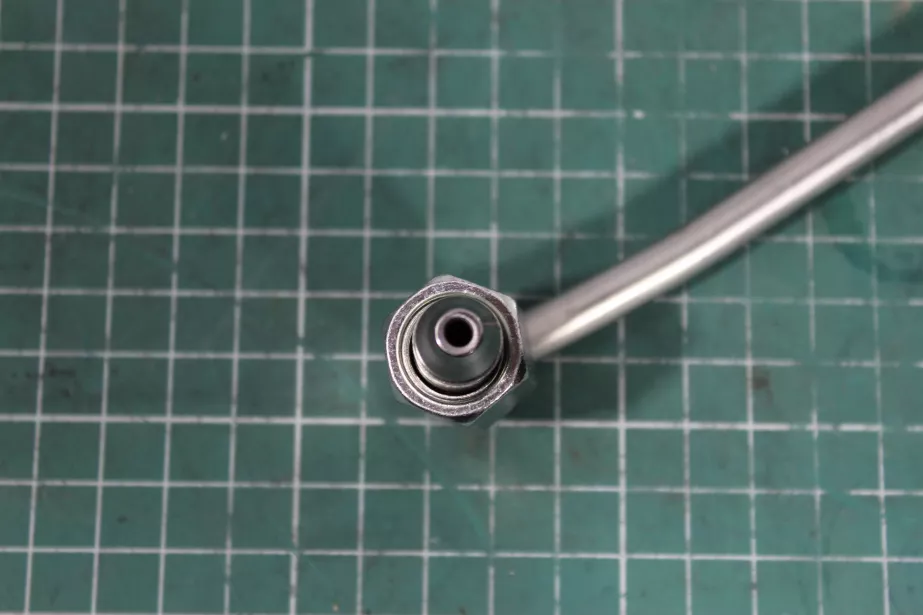 Трубка топливная WEICHAI, WP12, WP13 для грузовиков *