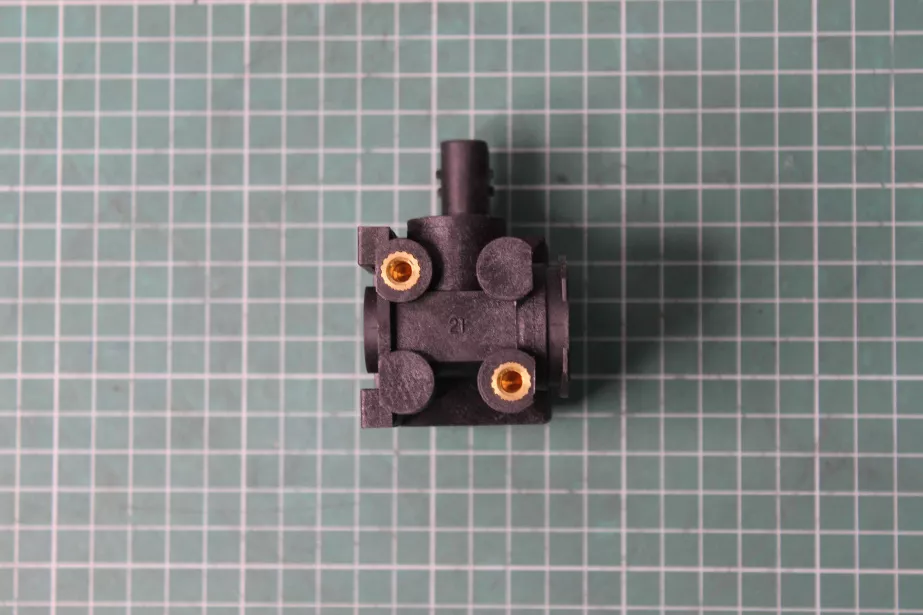 Клапан электромагнитный соленоид SHAANXI, X6000 для грузовиков *