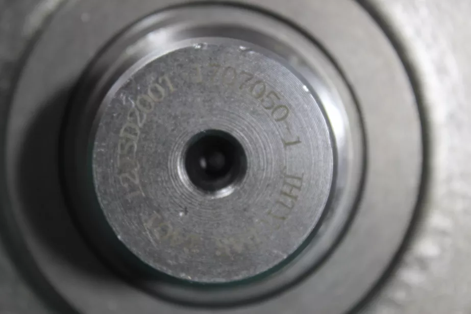 Вал промежуточный делителя (короткий 12JSD200T-1707056-1 шестерня) FULLER, 12JSDX для грузовиков *