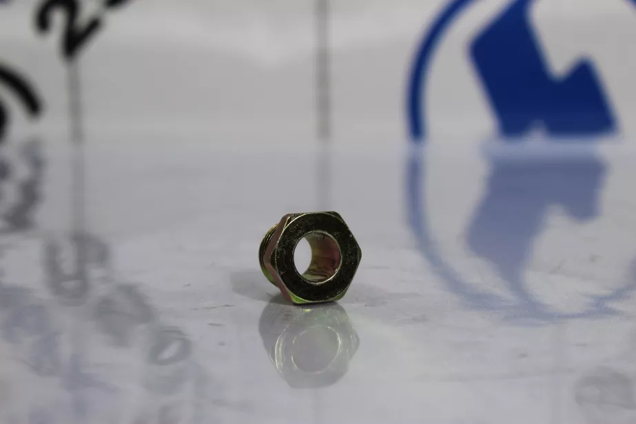 Штуцер воздушных трубок нового образца D16*1.5 (81.98181.0178; 81.98181.0178) SHAANXI. для грузовиков *