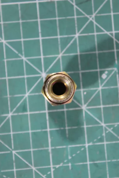 Штуцер трубки компрессора М26*1.5 SITRAK, MC11. для грузовиков *