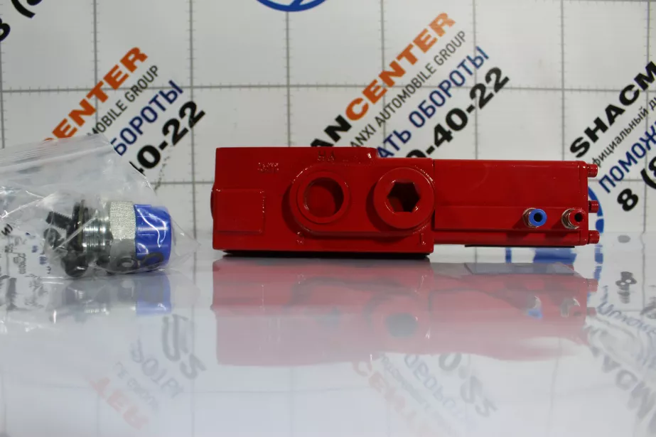 Клапан насоса подъёма кузова HYVA (на гидробаке) SHAANXI, (14767319) для грузовиков *