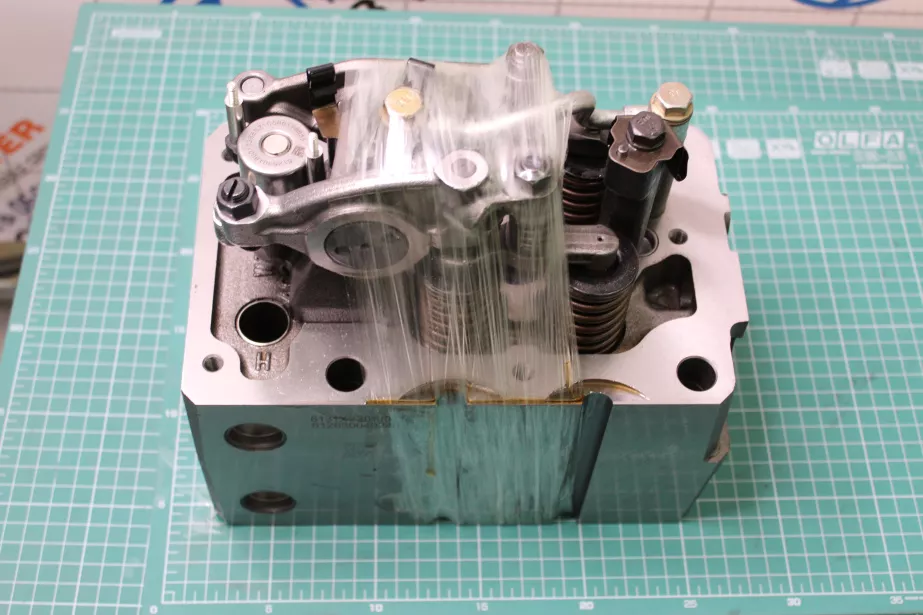 Головка блока цилиндра (в сборе под 6 шпилек, с электромагнитным клапаном, 2, 5 - цилиндры) SHAANXI, Евро-5, WP12 для грузовиков *