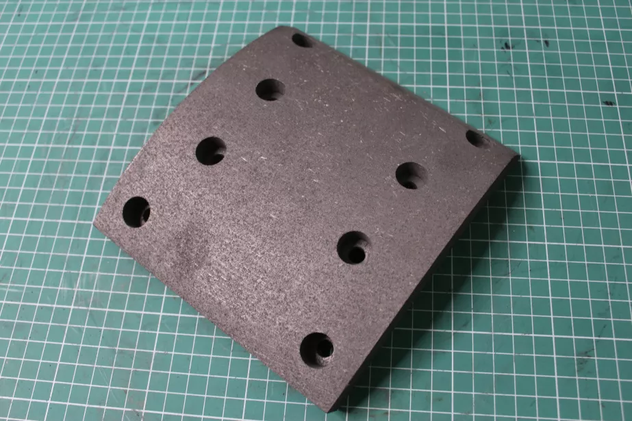 Накладка тормозная (Front, 8 отверстий) CREATEK, F2000, (CK8107) для грузовиков *