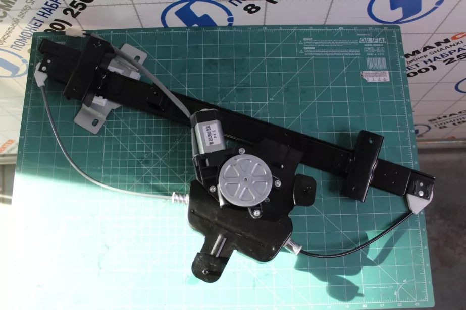 Стеклоподъемник электрический (L) SHAANXI, X3000 для грузовиков *