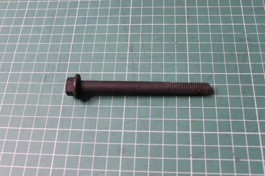 Болт выпускного коллектора D10, L100, AUTOMAX, ISM11, (AM1152) для грузовиков *