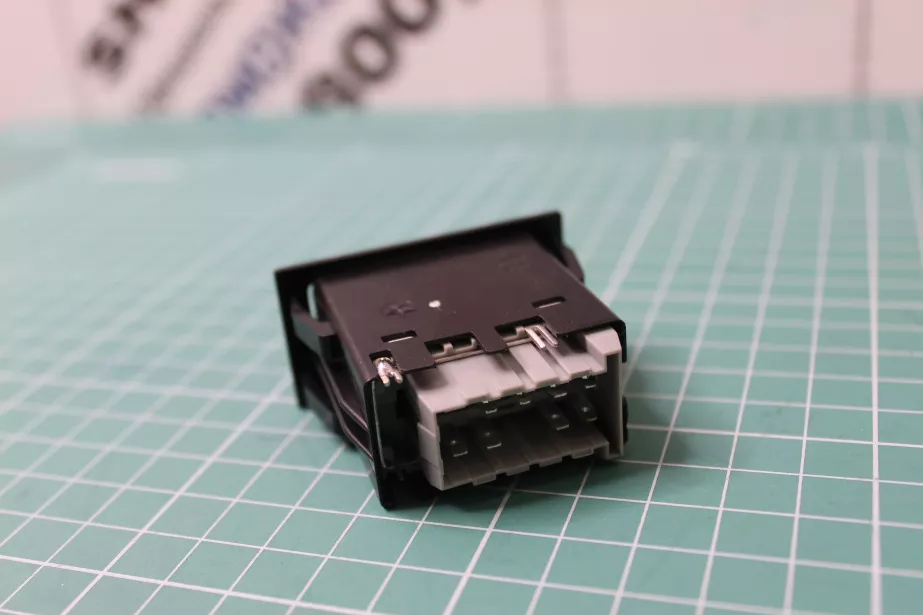 Клавиша блокировки (МОД) CREATEK, F3000, F2000, (CK9454) для грузовиков *