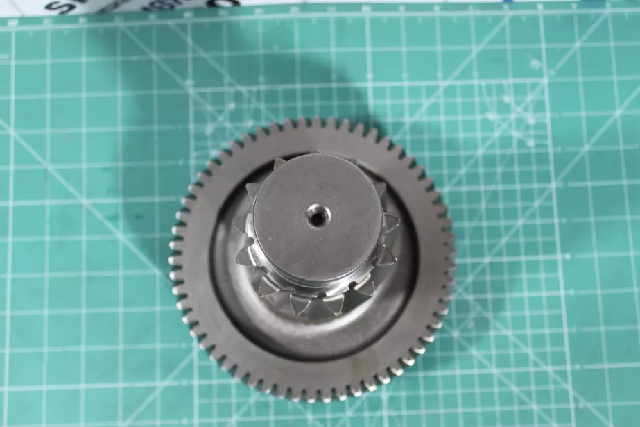 Вал промежуточный делителя (короткий 12JSD200T-1707056-1 шестерня) FULLER, 12JSDX для грузовиков *