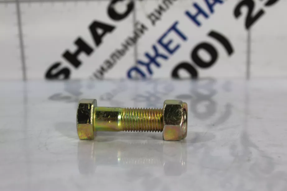 Болт кардана D14, L50, HOWO для грузовиков *