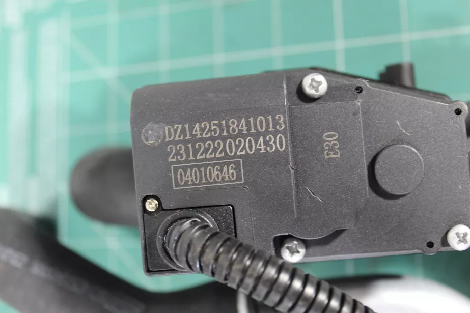 Трубки отопителя (в сборе с краном печки) SHAANXI, X3000 для грузовиков *