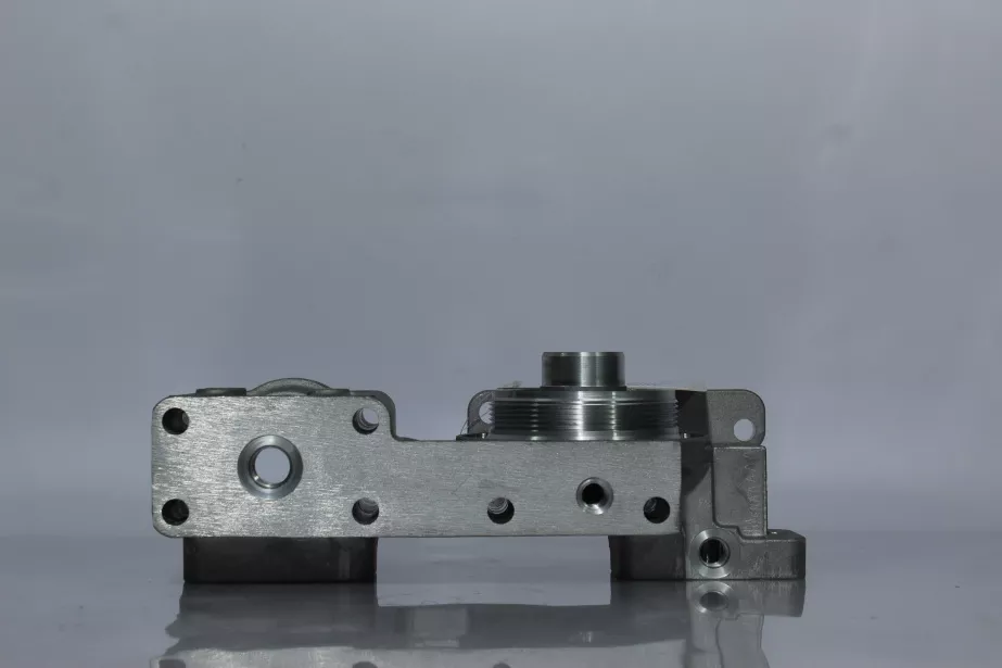 Крышка маслянного фильтра (в сборе) SHAANXI, ISM11 для грузовиков *