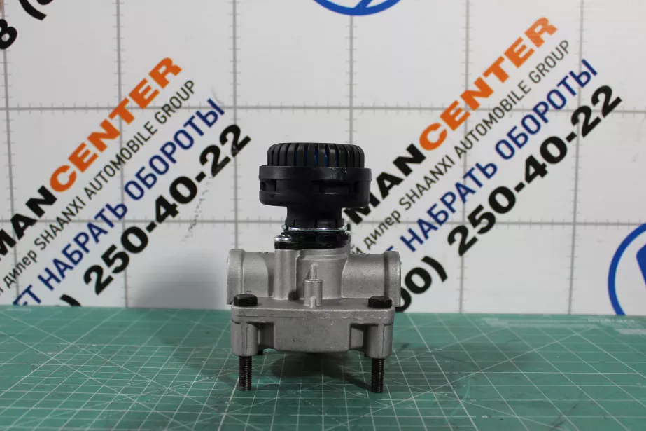 Клапан воздушный тормозной (ускорительный) SHAANXI, X3000, X6000 для грузовиков *