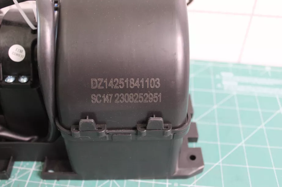 Электродвигатель печки (Черный, Пластик) SHAANXI, X3000, X5000 для грузовиков *