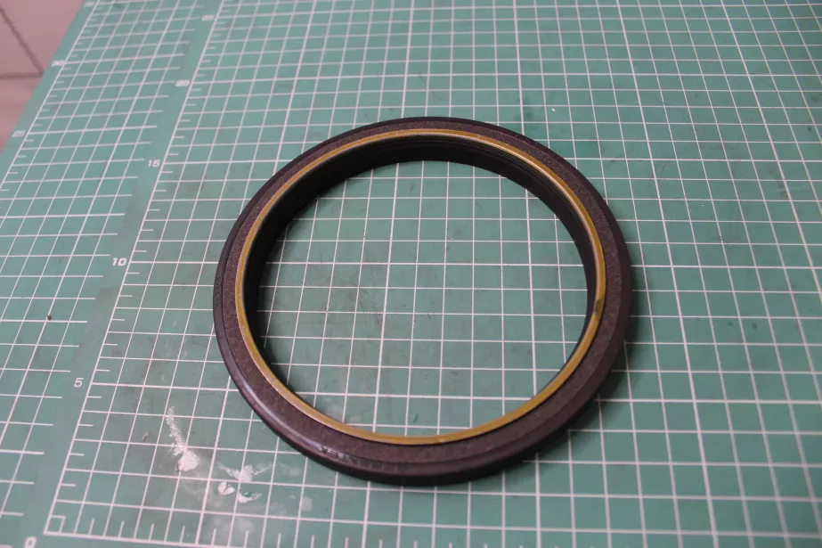 Сальник коленвала D140, H12, (Rear, 115*140*12) CREATEK, WP10, (CK8212) для грузовиков *