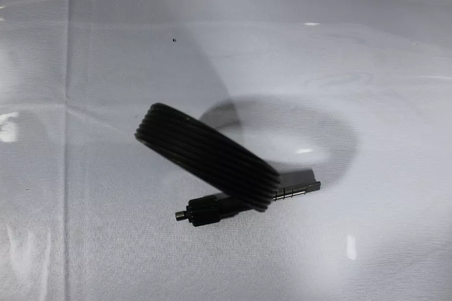 Вал шестерни привода спидометра + шестерня  (F91055/54) SHAANXI для грузовиков *