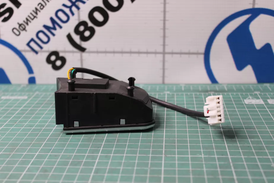 Блок управления мультимедией (на руле слева) SHAANXI, X5000 для грузовиков *