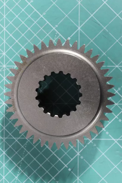 Шестерня ведущая демультипликатора для грузовиков *