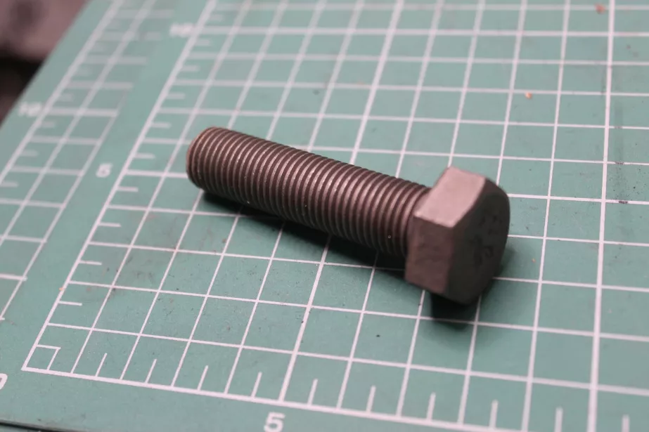 Болт скобы переднего стабилизатора D14, L56, SHAANXI, F3000. для грузовиков *