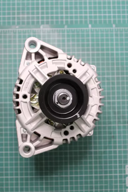 Генератор (под ручейковый ремень 6PK 28V/70А) CREATEK, A7, (CK8529, VG1095094001) для грузовиков *