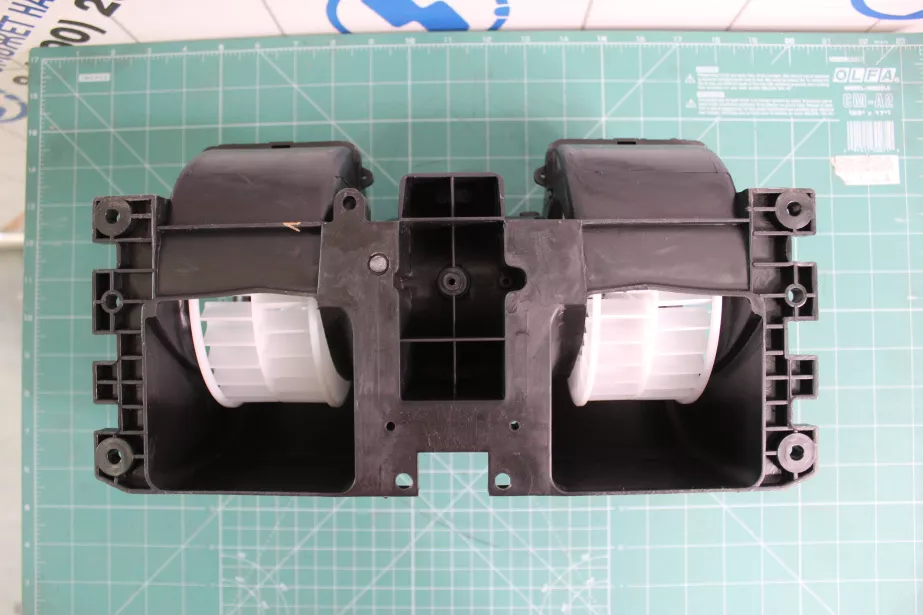 Электродвигатель печки (Черный, Пластик) SHAANXI, X3000, X5000 для грузовиков *