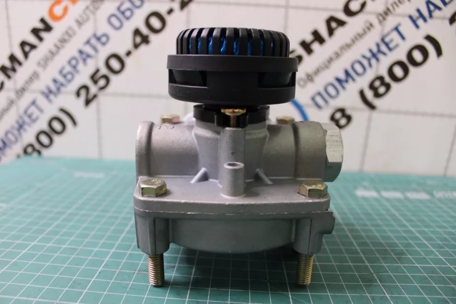 Клапан воздушный тормозной (ускорительный) SHAANXI, X3000 для грузовиков *