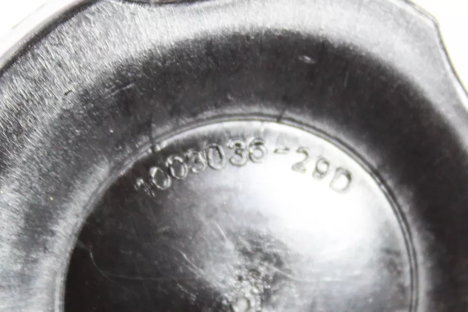 Крышка маслозаливной горловины FAW, J6 для грузовиков *