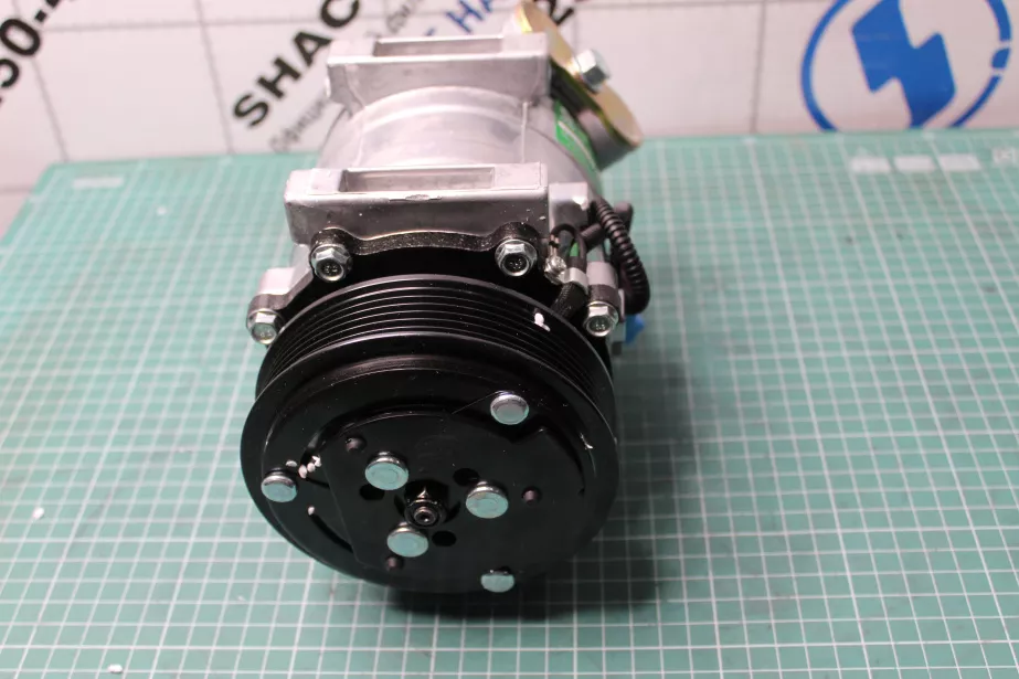 Компрессор кондиционера SHAANXI, X3000 для грузовиков *