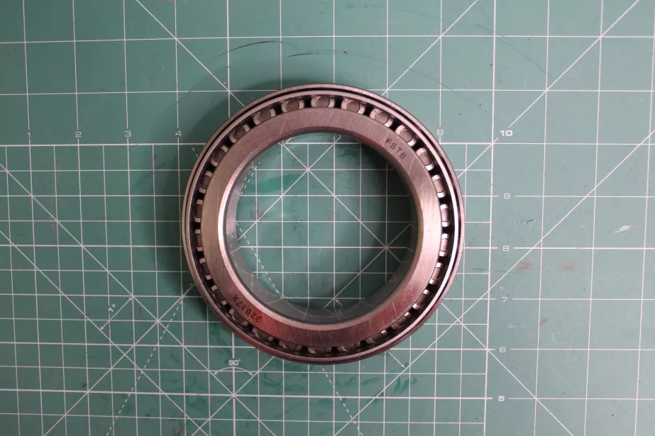 Подшипник МКД (правый,среднего/заднего моста 32017 HDZ300 ) SHAANXI для грузовиков *