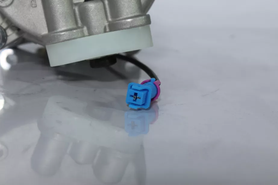 Компрессор кондиционера SHAANXI, Евро-5, WP10, X3000 для грузовиков *