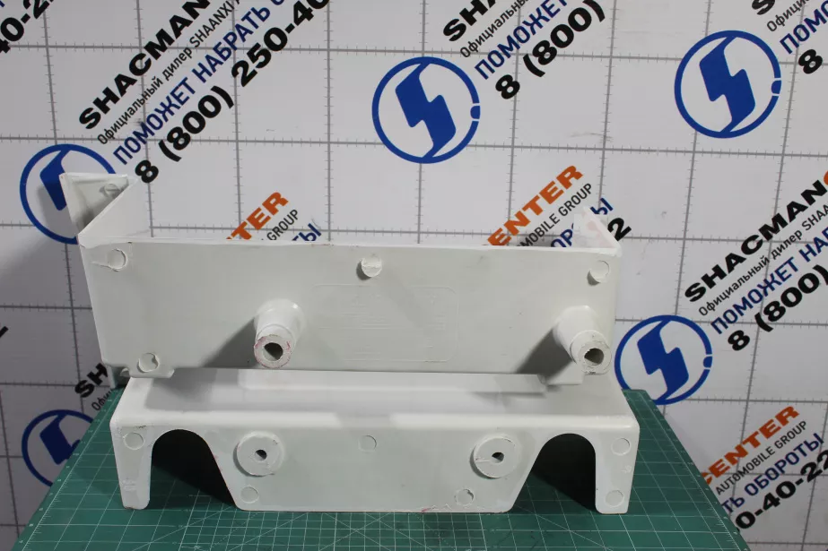 Корпус подножки (L, Белый) FAW, J6 для грузовиков *