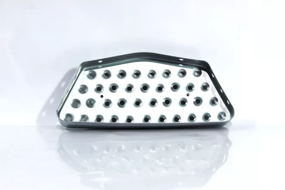 Подножка (L/R, средняя) SITRAK, T5G для грузовиков *