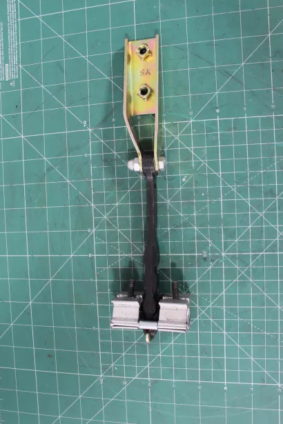 Ограничитель двери (R, Металл) SHAANXI, X3000 для грузовиков *