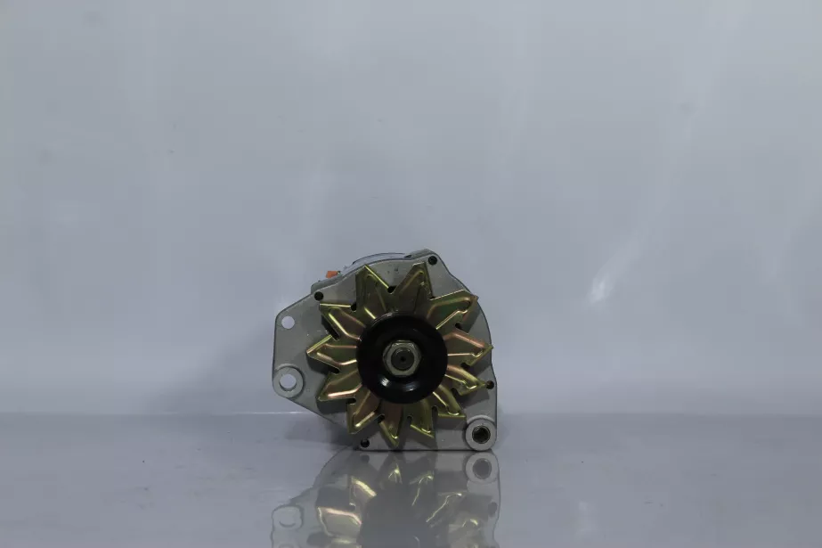 Генератор (под клиновой ремень 28V/55A) SHAANXI, WP10 для грузовиков *