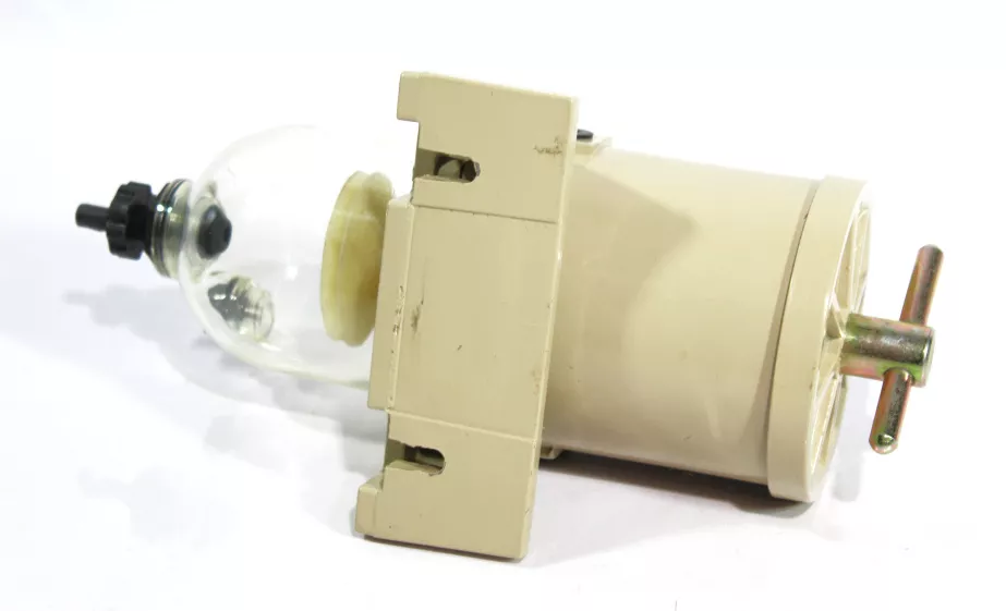 Фильтр топливный грубой очистки в сборе HOWO для грузовиков *