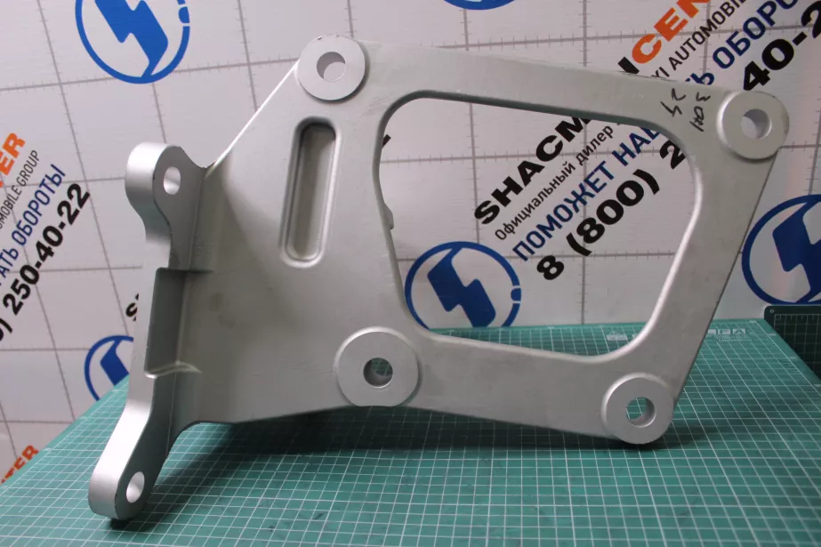 Кронштейн торсиона кабины (R) SHAANXI, X6000 для грузовиков *