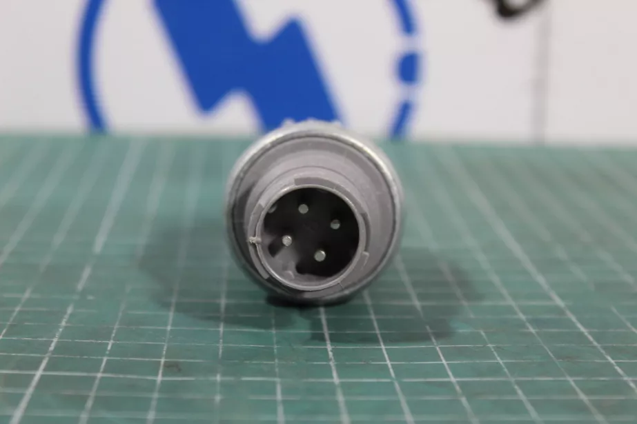 Датчик стоп-сигнала SHAANXI, X3000 для грузовиков *