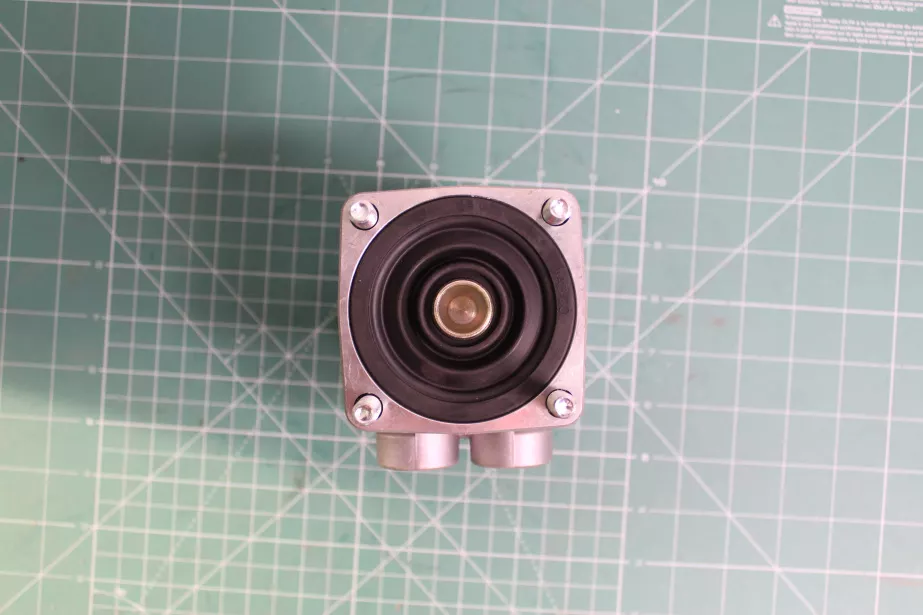 Кран главный тормозной FAW, J6 для грузовиков *